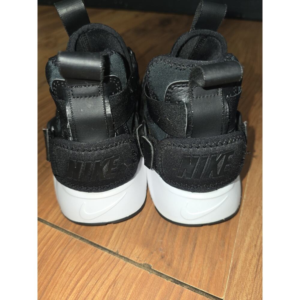 YOUTH NIKE HUARACHE CITY AJ6662-005 so 5y women’s 7 - Picture 4 of 7